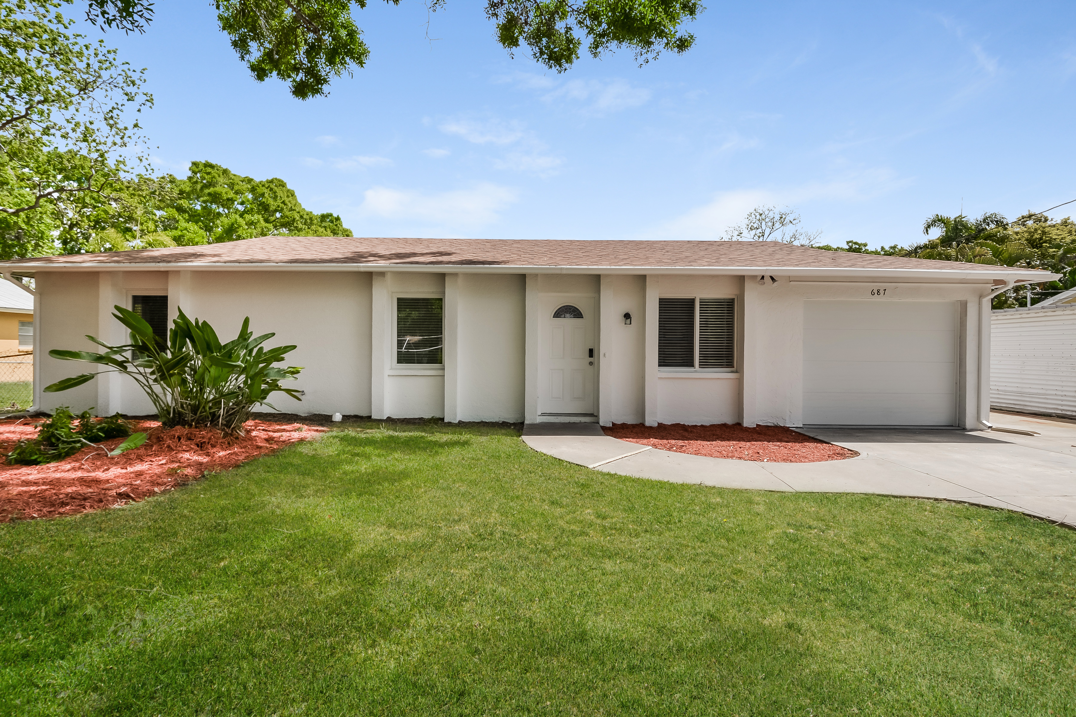 687 ALBRITTON AVE SARASOTA, FL 34232